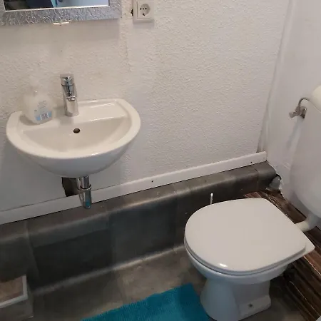 Bitte Loschen! Apartamento